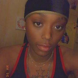 Meet your Posher, Renee